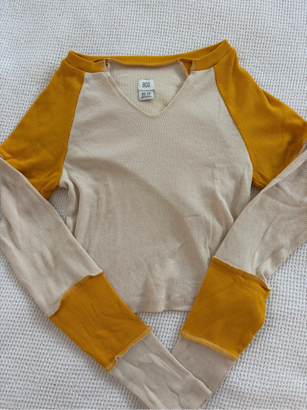 BDG Two-Tone Beige and Mustard V-Neck Ribbed Sweater